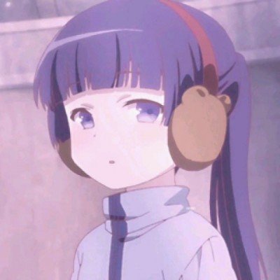女演员表演时裙子被火焰引燃